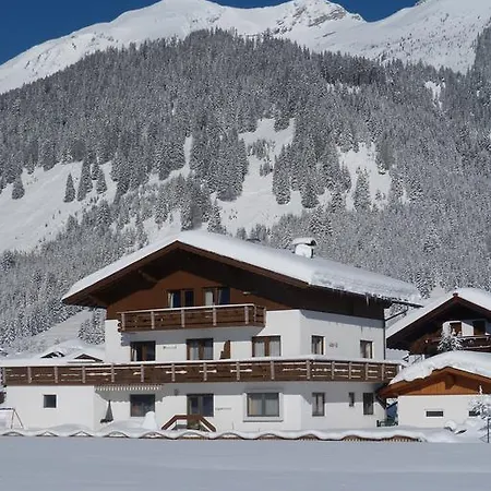 Apartment Haus Enzian