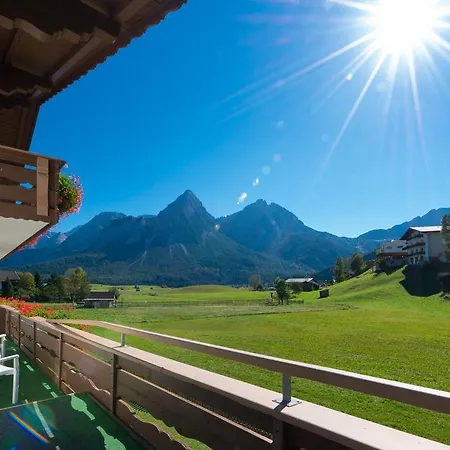 Haus Enzian Apartamento Lermoos