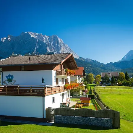 Haus Enzian * Lermoos